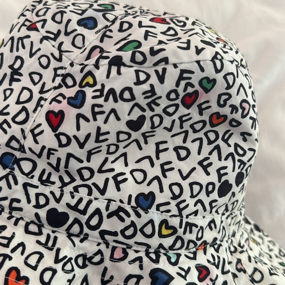 Girls DVFxGap sun hat - Picture 4 of 4